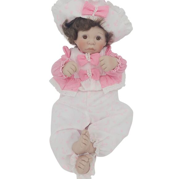 Lee Middleton Original Doll Girl Brunette First Moments Open Eye 110/5000 - Picture 1 of 7